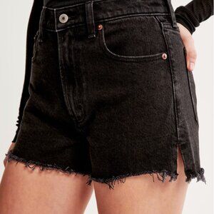 Abercrombie High Rise Mom Short - Size 20
